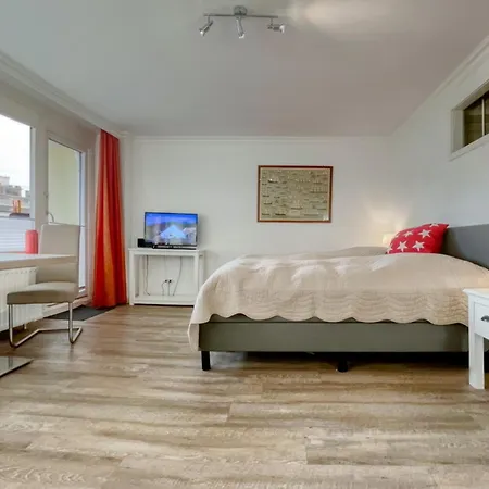 Metropol, Whg 4, Landseite 1og Lejlighed *