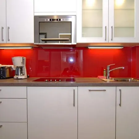 Metropol, Whg 4, Landseite 1og Daire