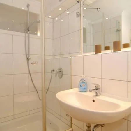 Metropol, Whg 4, Landseite 1og דירה *