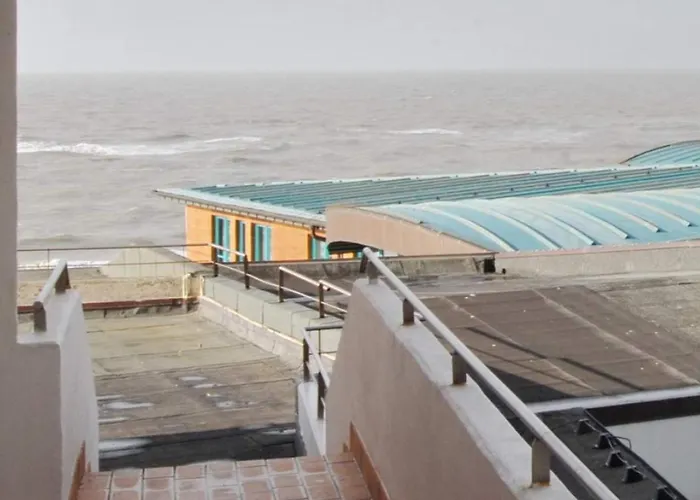 Metropol, Whg 4, Landseite 1og Daire